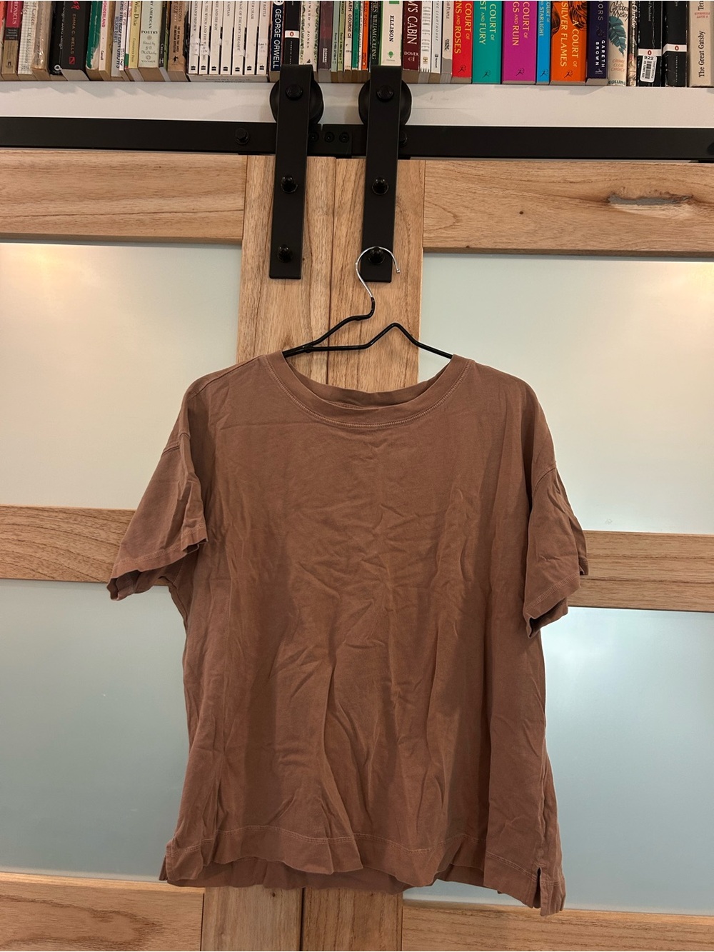 Old navy tee